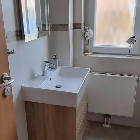 Fuer 6 Personen 123 M² In *